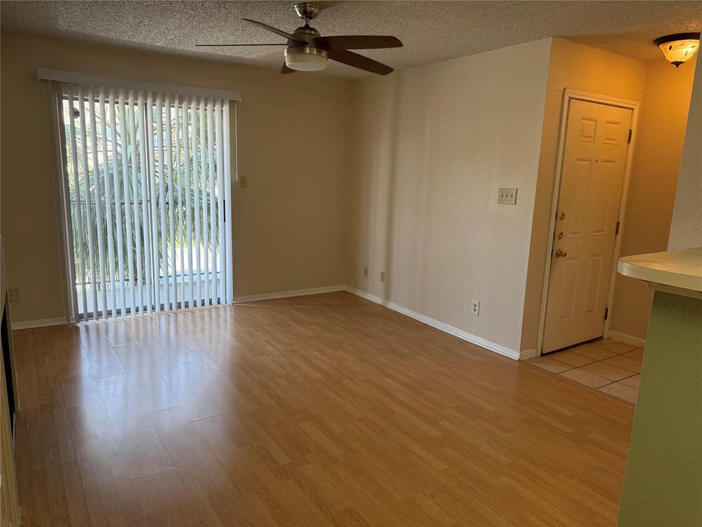 2121 Hepburn Street 1102, Houston, TX 77054