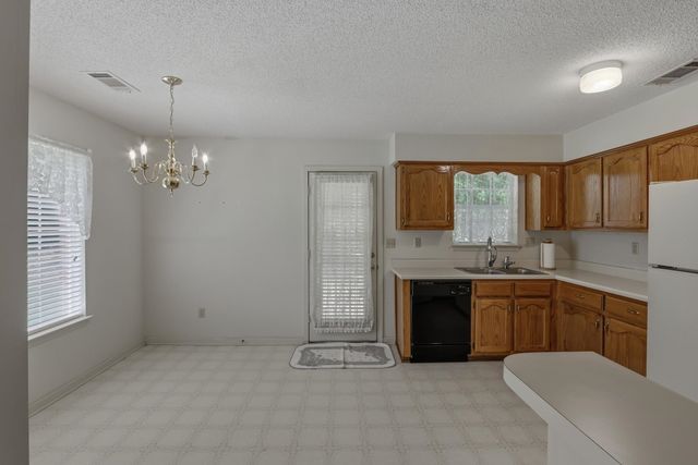 1842 BLACK BEAR CIR E, Cordova, TN 38016