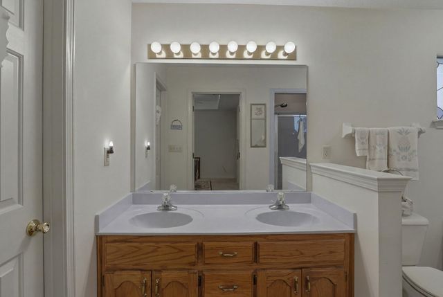 1842 BLACK BEAR CIR E, Cordova, TN 38016