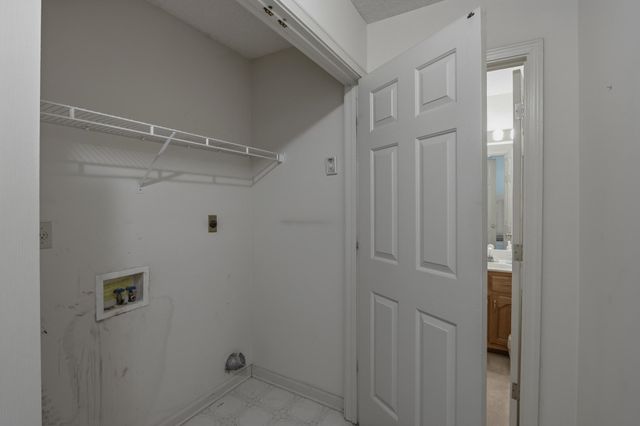 1842 BLACK BEAR CIR E, Cordova, TN 38016