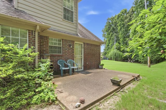 1842 BLACK BEAR CIR E, Cordova, TN 38016