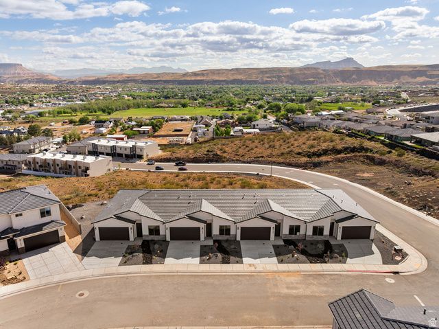 2046 W 320 S, Hurricane, UT 84737