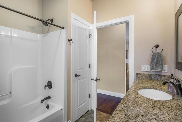 1009 Tara Lane, Waunakee, WI 53597