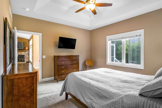 1009 Tara Lane, Waunakee, WI 53597