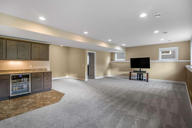 1009 Tara Lane, Waunakee, WI 53597