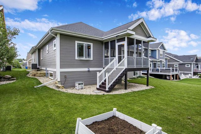 1009 Tara Lane, Waunakee, WI 53597