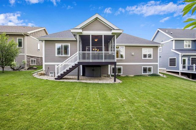 1009 Tara Lane, Waunakee, WI 53597