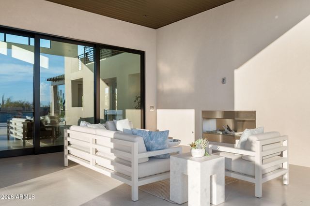 28450 N 76TH Street, Scottsdale, AZ 85266