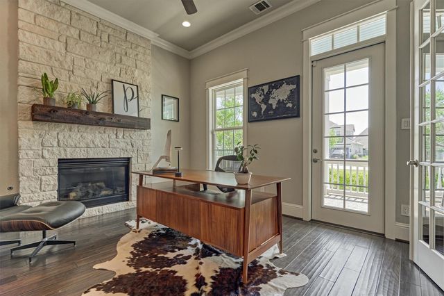 2107 Sweet Drift Circle, Conroe, TX 77384