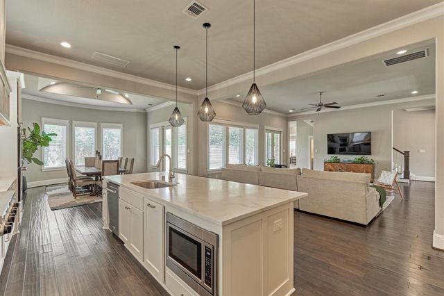 2107 Sweet Drift Circle, Conroe, TX 77384