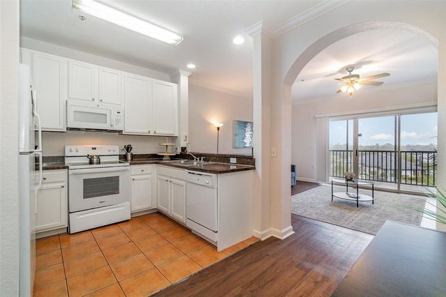 14200 AVALON ROAD 406, Winter Garden, FL 34787