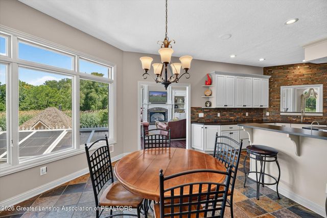 3945 Turnberry Lane, Okemos, MI 48864