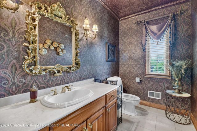 3945 Turnberry Lane, Okemos, MI 48864