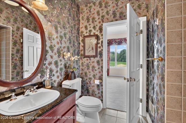 3945 Turnberry Lane, Okemos, MI 48864