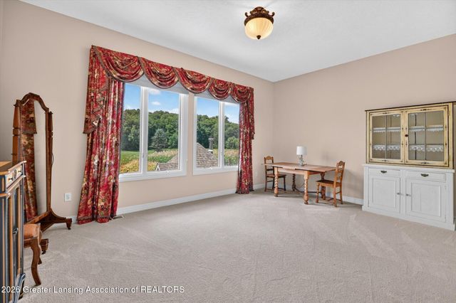 3945 Turnberry Lane, Okemos, MI 48864