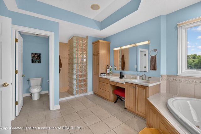 3945 Turnberry Lane, Okemos, MI 48864
