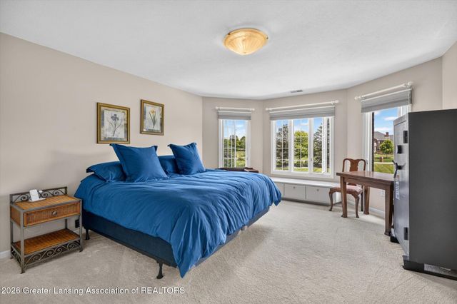 3945 Turnberry Lane, Okemos, MI 48864