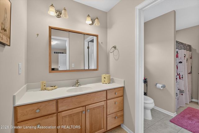 3945 Turnberry Lane, Okemos, MI 48864