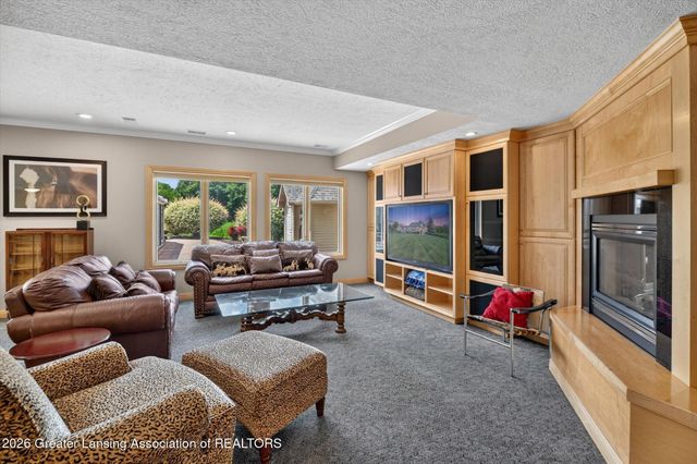 3945 Turnberry Lane, Okemos, MI 48864