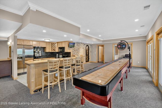 3945 Turnberry Lane, Okemos, MI 48864