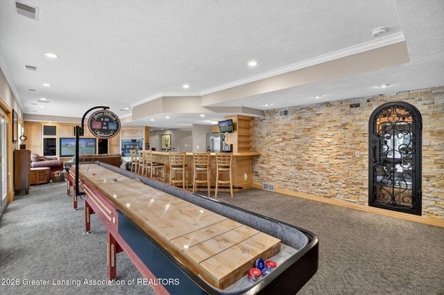 3945 Turnberry Lane, Okemos, MI 48864