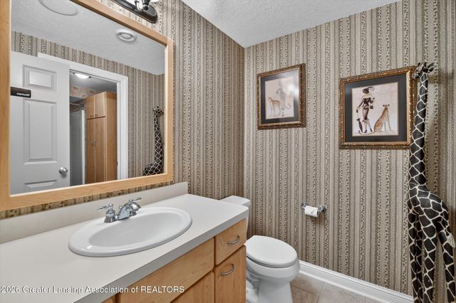 3945 Turnberry Lane, Okemos, MI 48864