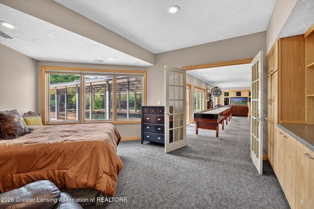 3945 Turnberry Lane, Okemos, MI 48864