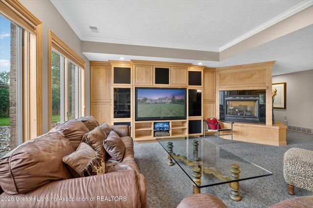 3945 Turnberry Lane, Okemos, MI 48864