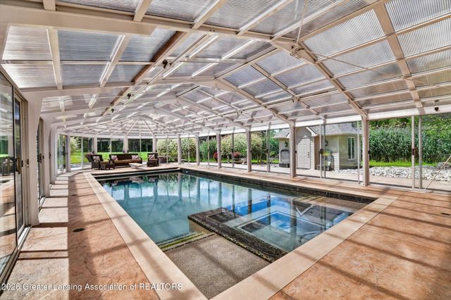3945 Turnberry Lane, Okemos, MI 48864