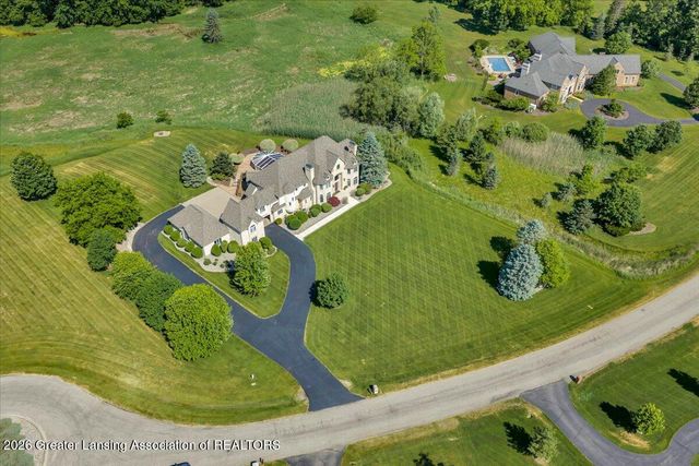 3945 Turnberry Lane, Okemos, MI 48864