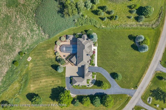 3945 Turnberry Lane, Okemos, MI 48864