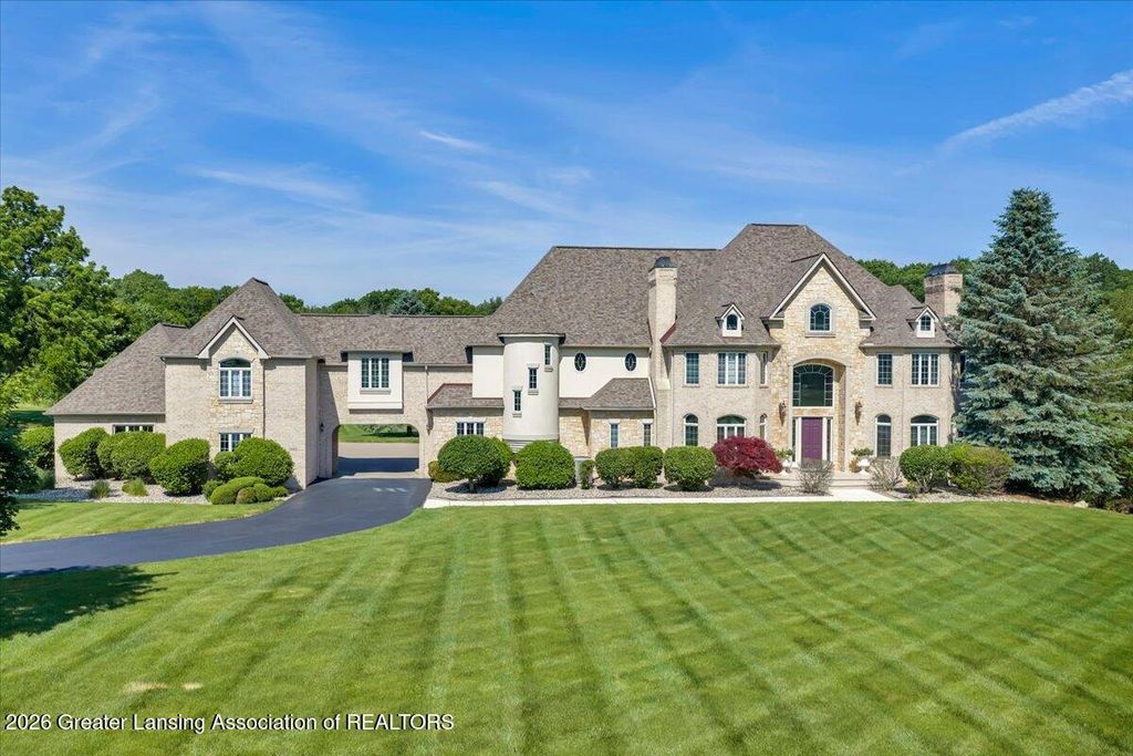 3945 Turnberry Lane, Okemos, MI 48864