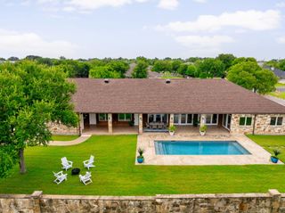 205 Buckingham DR, Marble Falls, TX 78654