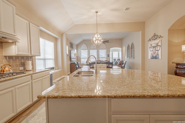832 Silver Fox, Cibolo, TX 78108