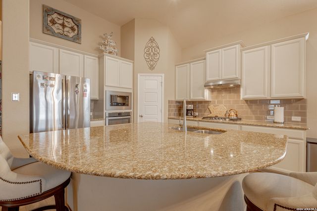 832 Silver Fox, Cibolo, TX 78108