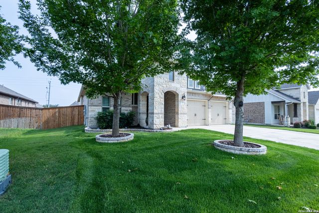 832 Silver Fox, Cibolo, TX 78108