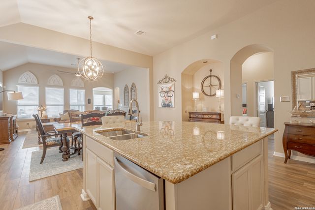 832 Silver Fox, Cibolo, TX 78108