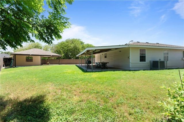 1126 Green Willow Drive, Corpus Christi, TX 78405