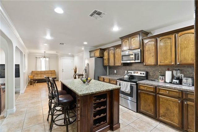 1126 Green Willow Drive, Corpus Christi, TX 78405