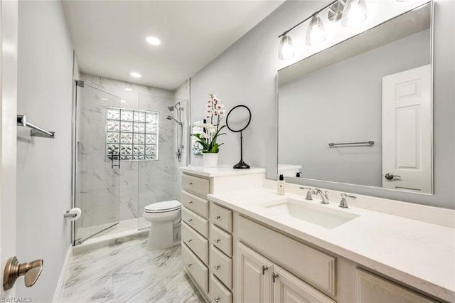 574 102nd AVE N, Naples, FL 34108