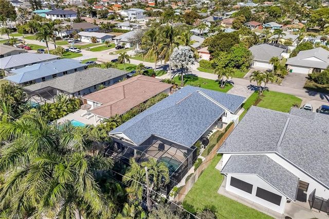 574 102nd AVE N, Naples, FL 34108