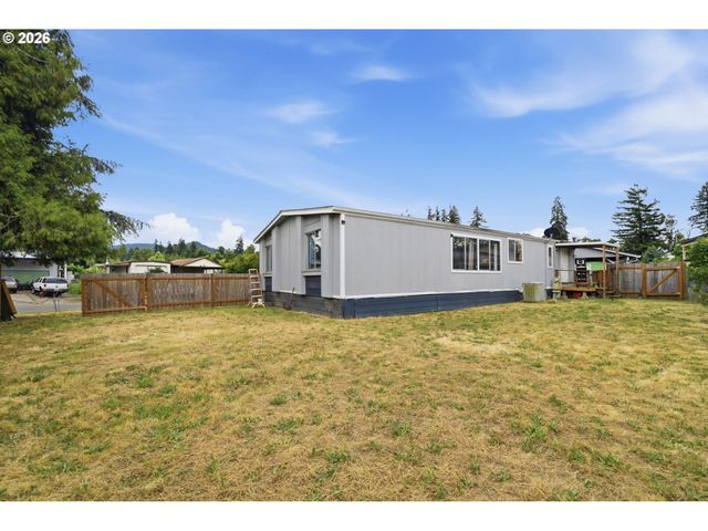 5268 FORSYTHIA Dr, Springfield, OR 97478
