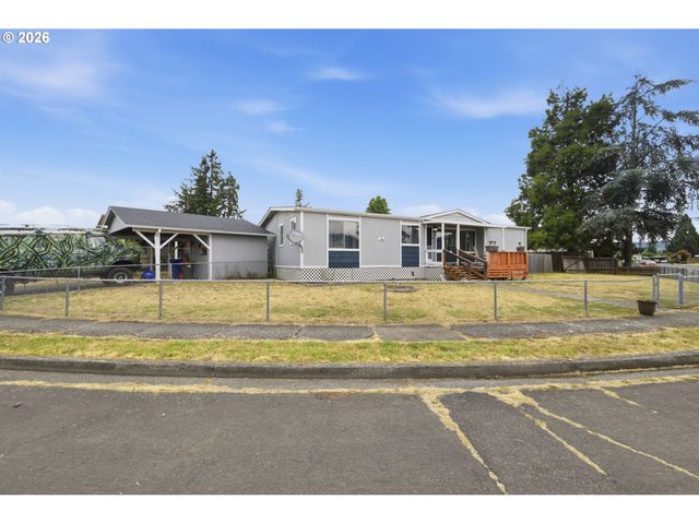 5268 FORSYTHIA Dr, Springfield, OR 97478