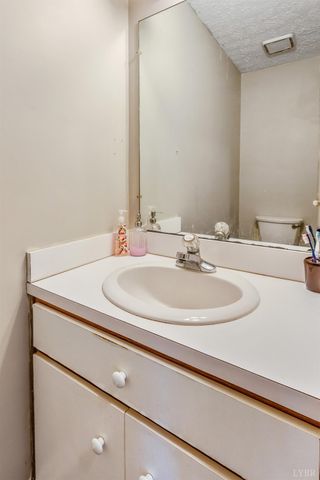 134 Robinwood Place, Danville, VA 24540