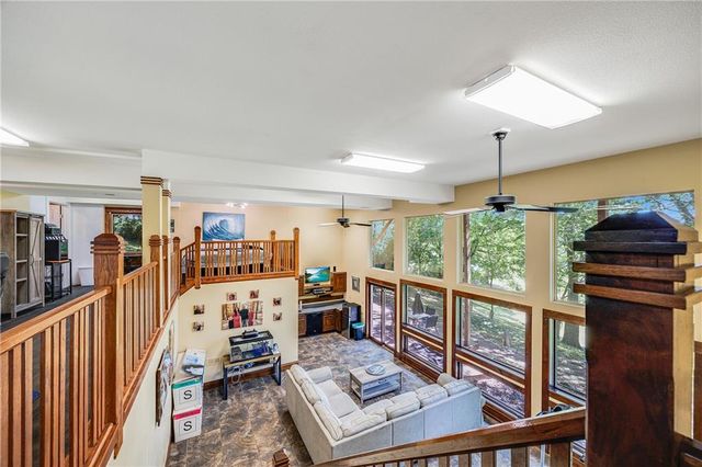 2323 S Crenshaw Road, Independence, MO 64057