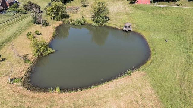2323 S Crenshaw Road, Independence, MO 64057