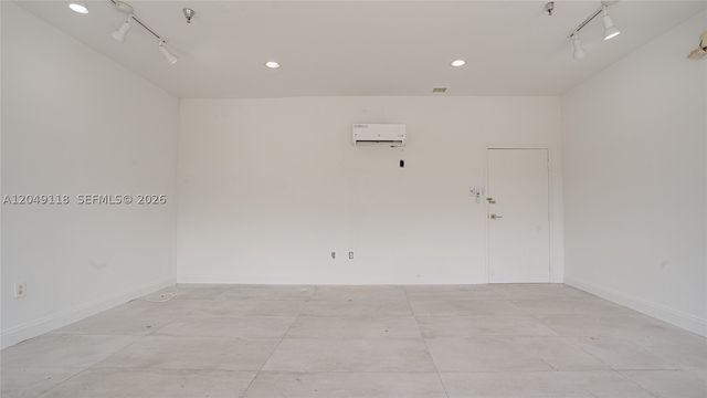 15420 SW 136th St 6, Miami, FL 33196