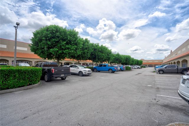 15420 SW 136th St 6, Miami, FL 33196