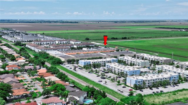 15420 SW 136th St 6, Miami, FL 33196