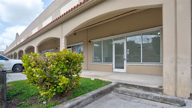 15420 SW 136th St 6, Miami, FL 33196